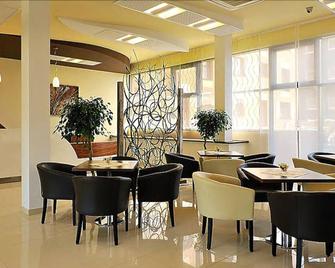 Melrose Apartments 2 - ברטיסלבה - מסעדה