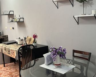 Relax in downtown Alajuela / 5min near the Airport - Alajuela - Comedor