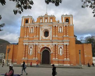 Casa en el Valle de Antigua - Antigua Guatemala