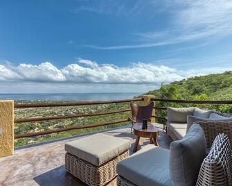 A New Property - Unique Mountainside Location With Big Views And Privacy. - Los Barriles - Balcony