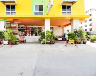 Thitikorn Grandview - Prachathipat - Building