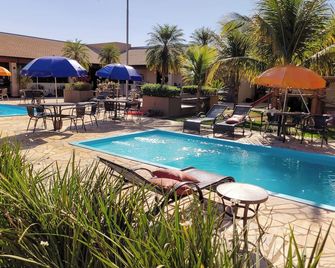 Hotel Pousada Parque das Águas - Olímpia - Bazén