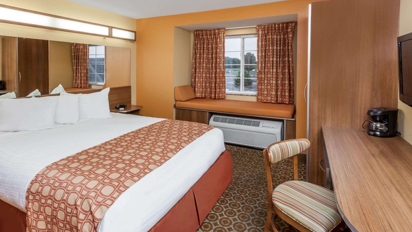 Microtel Inn & Suites by Wyndham South Bend/At Notre Dame
