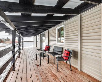 Downtown Cascade Vacation Rental 1 Mi to Lake! - Cascade - Balcony