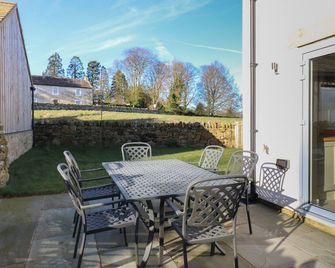 No 8 Cairn Cottage - Leyburn - Patio