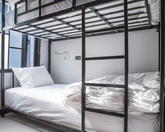 Jellybean The Blocks Hostel Sukhumvit 10 - Bangkok - Bedroom