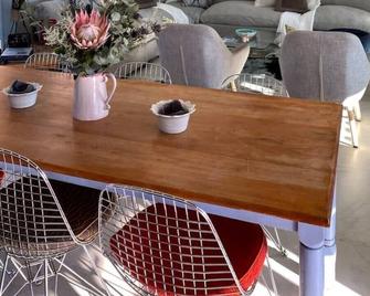 Beach & Mountain Retreat Within A Unesco Biosphere - Rooiels - Restaurante