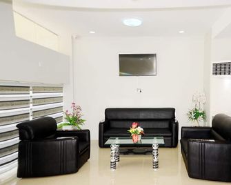Affordable B&B 5 Minutes from Train - Yangon - Phòng khách