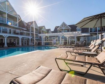 30% off Carlsbad Inn Beach Resort 1BR Sat 8/22/2026 - Sat 8/29/2026 - Carlsbad - Pool