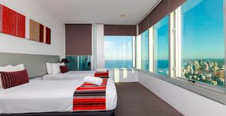 Q1 Resort & Spa - Surfers Paradise - Bedroom