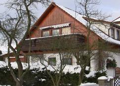 Ferienwohnung Landsbergblick - Walldorf - Edificio