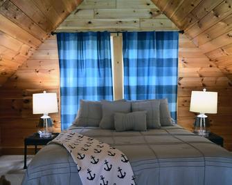 Martin’s Poolhouse - Sackets Harbor - Habitación