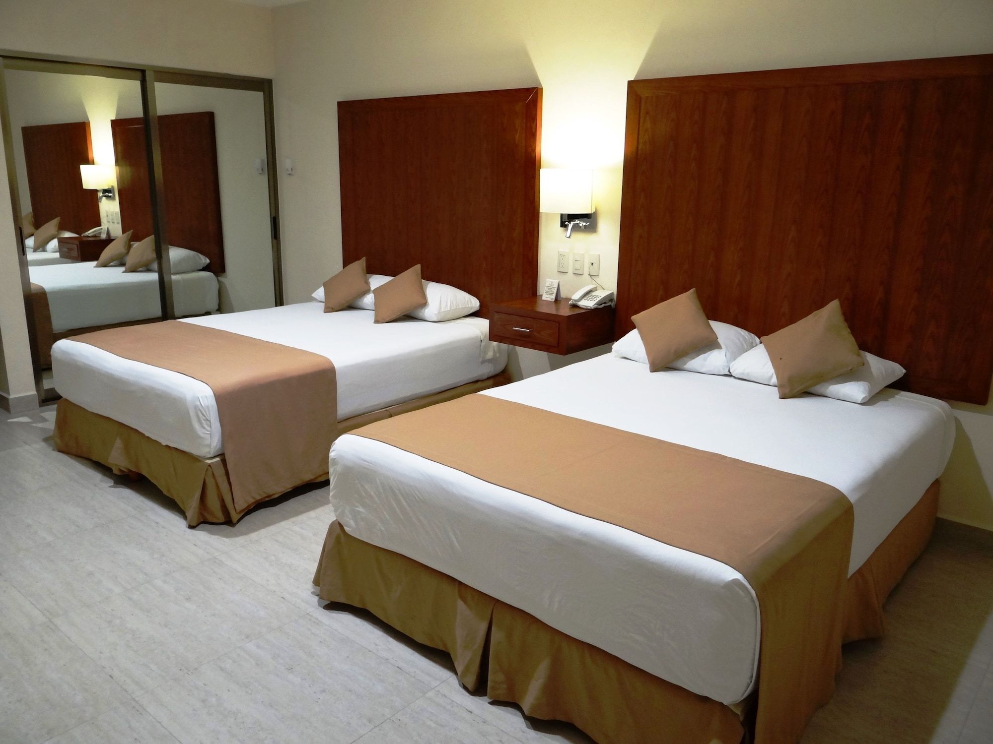 Terracaribe Hotel - קנקון