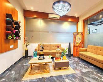Hotel Sterling Executive - Navi Mumbai