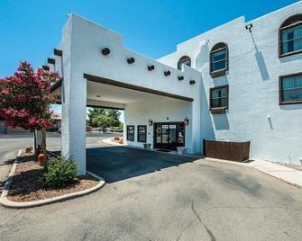 Vistas 316- Renovated Sierra Vista in style sleeps 5 - Sierra Vista - Edificio