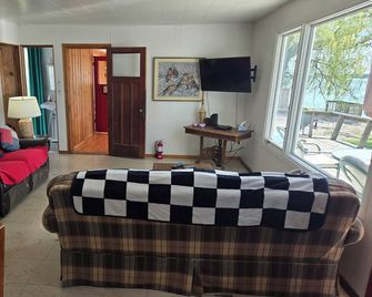 Lake Scugog hideaway - Clarington - Sala de estar