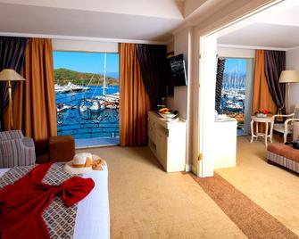 Ece Saray Marina Resort - פטהייה - סלון