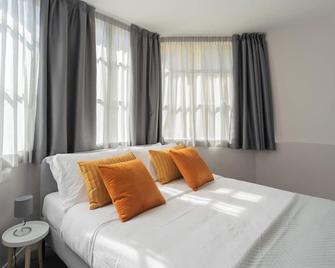 Sant'Agostino Apartments by Rent All Como - Como - Makuuhuone