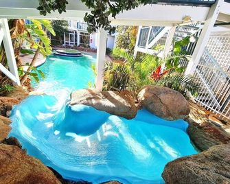 West Beach Lagoon 206 Ground Floor 2mins beach - Scarborough - Alberca