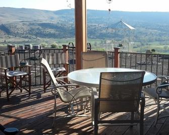 Vacation and Business Get-A-Way/Lay-Over - John Day - Balkon