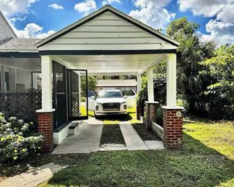 Cozy studio walking distance to downtown Fort Myers - Fort Myers