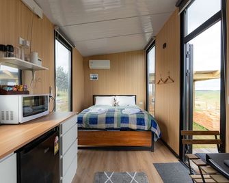 Bruce Farm Alpaca Cabin 2 by Tiny Away - 발클러싸