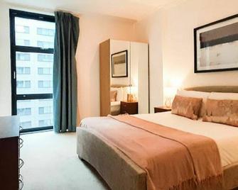 Lovely apartment for 3 guests with WIFI, A/C and TV - London - Schlafzimmer