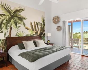 إزميرالدا ريزورت - Baie-Orientale - غرفة نوم