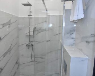 Sunrise Rooms - Bukarest