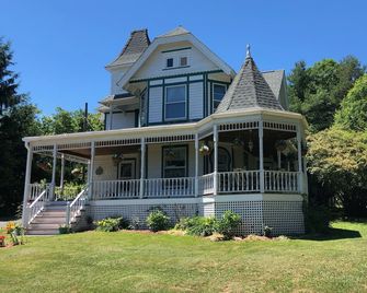 Antique Rose Inn Windham - Windham - Budova
