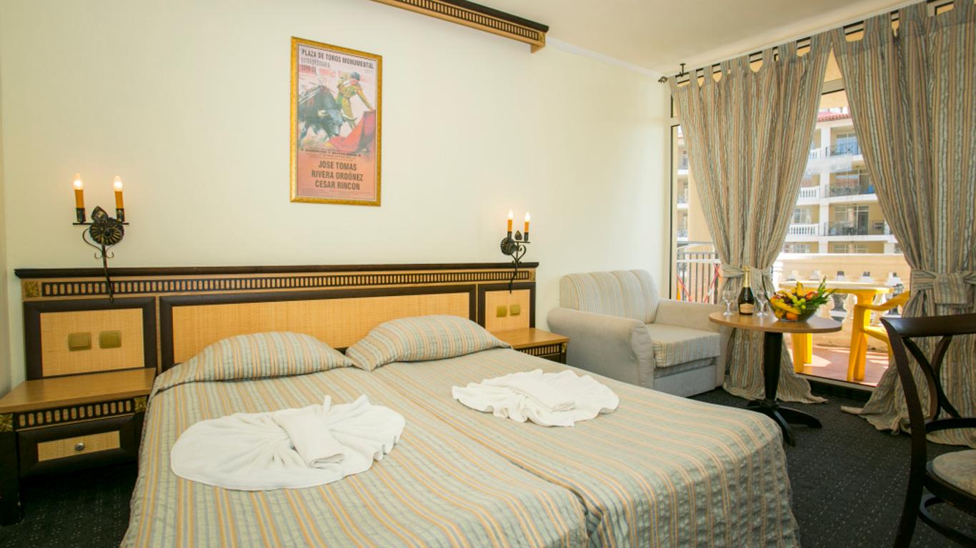 أندالوسيا بيتش هوتل - شامل جميع الخدمات