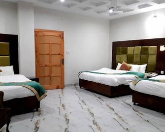 Manat Hotel - Rawalpindi - Bedroom