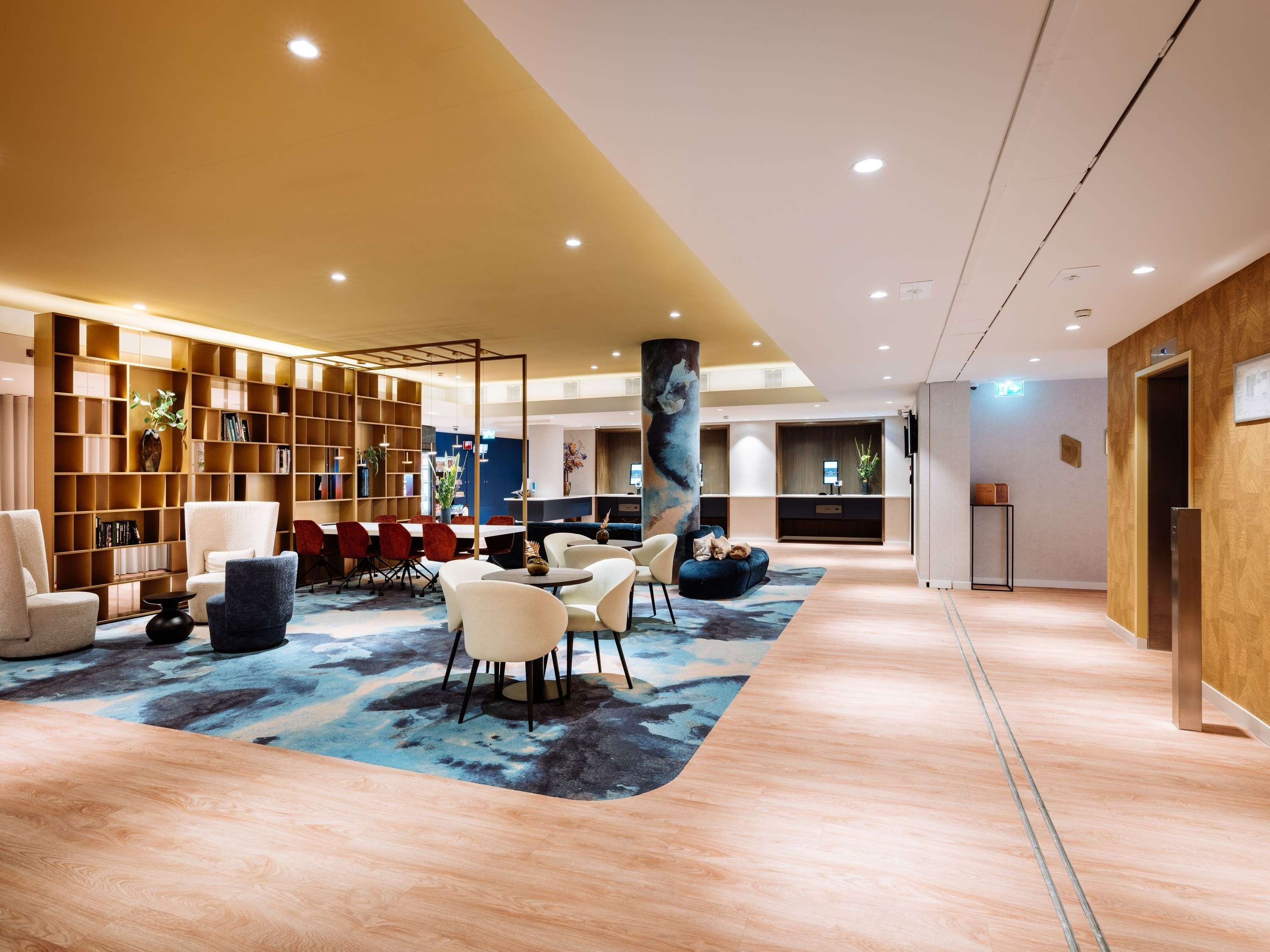 نوفوتيل دن هاج ورلد فوريم - لاهاي - ردهة