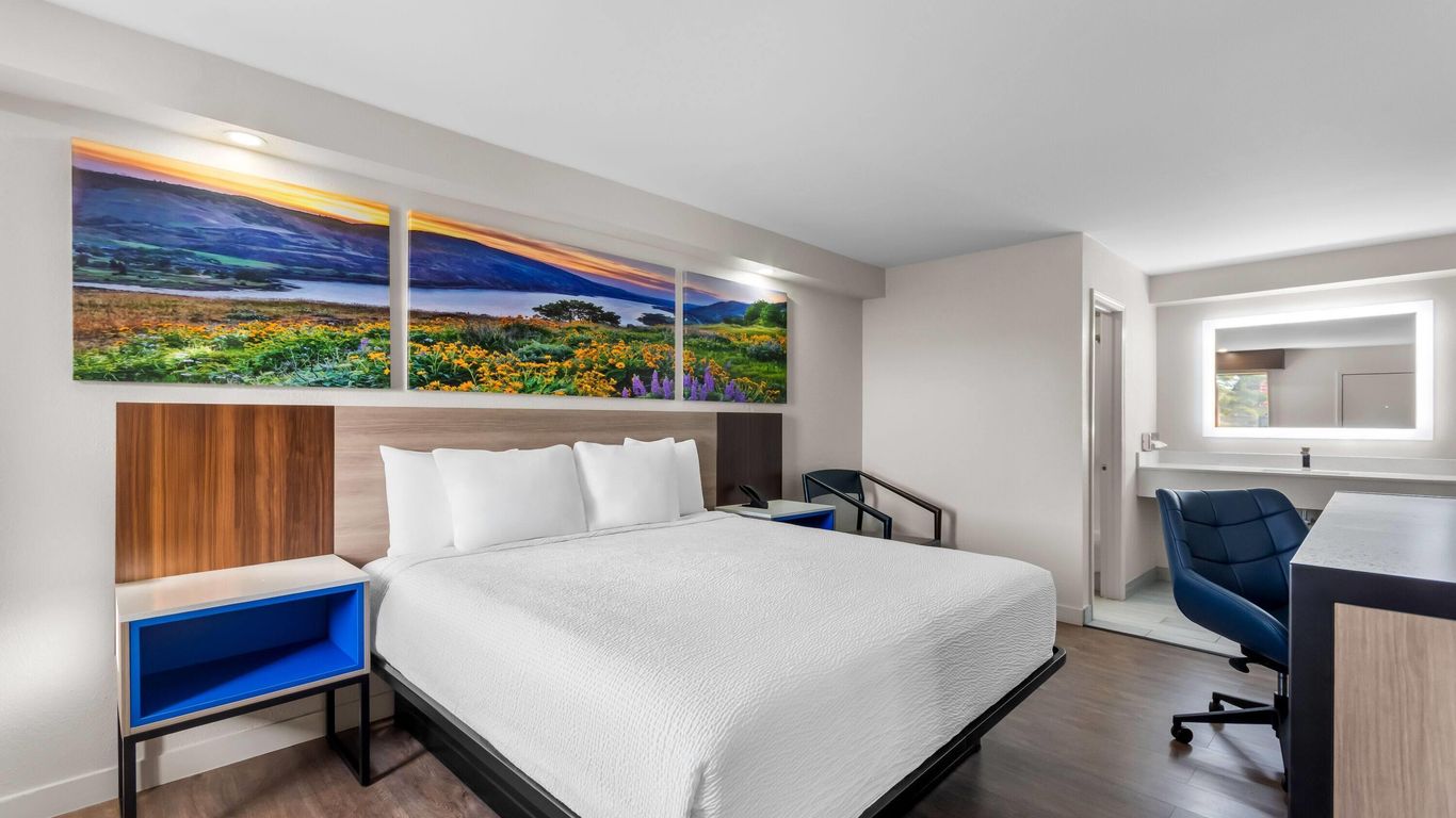 Days Inn by Wyndham Indianapolis East Post Road