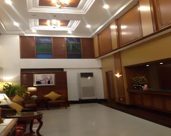 Maxandrea Hotel - Cagayan de Oro - Lobby