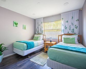 3 bedrooms house with private, heated pool 8 miles to Siesta Key Beach, - Sarasota - Κρεβατοκάμαρα