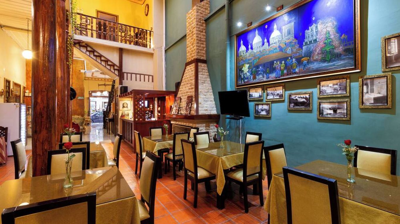 Hotel Cuenca Majestic en el Centro Historico