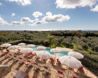 Planeta Country House & Beach Club - Menfi