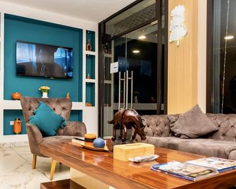 هوتل جولدن بلاتزا كوناكري - كوناكري - غرفة معيشة