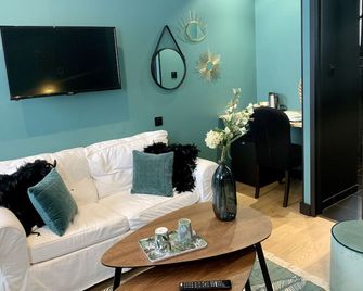 هوتل بي كوتيدج - لو توكيه - غرفة معيشة