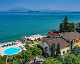 Lido International - Desenzano del Garda