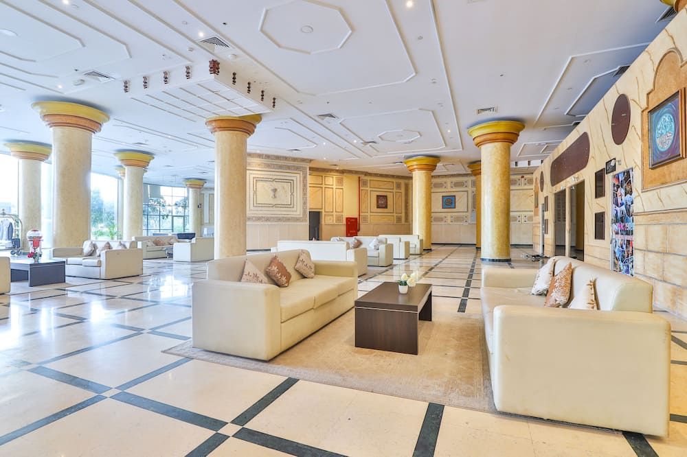 فندق كراون بالاس