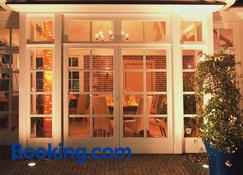 Hotel Restaurant Zum Heidekrug - Bersenbrück - Building