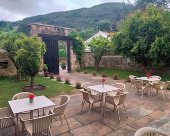 Casona Del Capellán - Ríocorvo - Patio