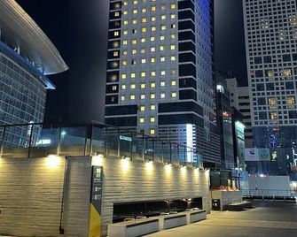 Toyoko Inn Busan Station No.1 - Busan - Bygning
