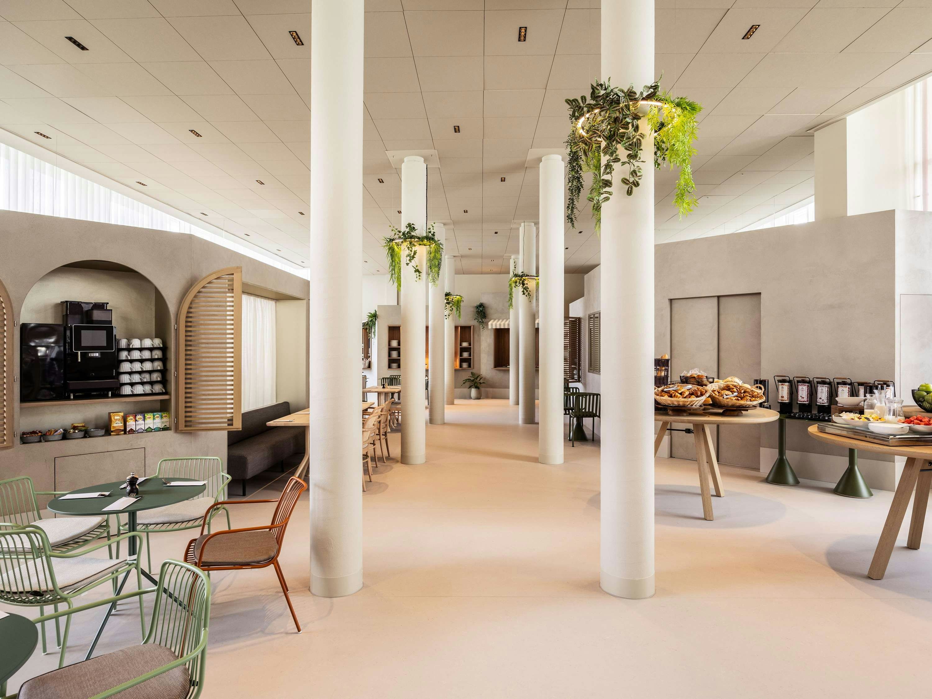 إيبيس ستايلز بروج سنتروم - بروج - مطعم