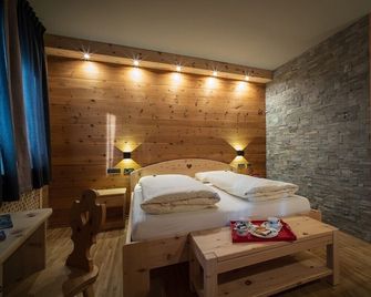 Meublè Garni della Contea - Bormio - Bedroom