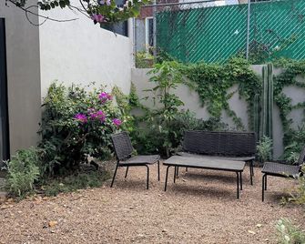 Bauer Haus - Juriquilla - Patio