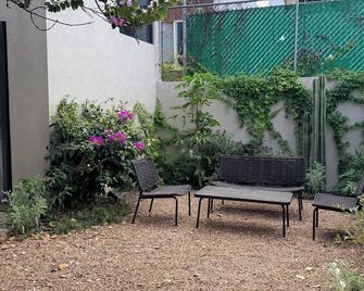 Bauer Haus - Juriquilla - Patio