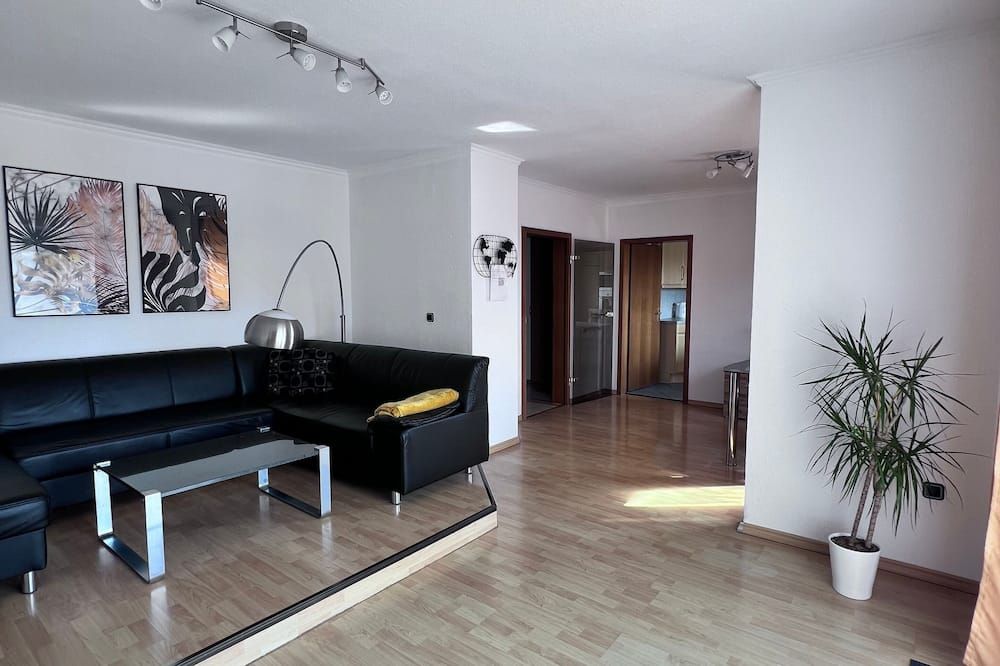 Vacation apartment/apartment for 6 guests with 90m² in Dinslaken (147467) - Dinslaken - Wohnzimmer